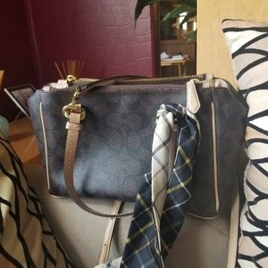 Authentic Coach Handbag (Excellent Condition)